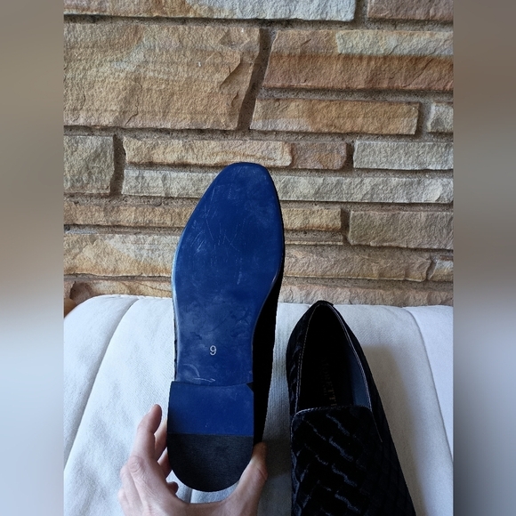 Moretti Gold Label Black Men\'s black Velvet Loafers_9